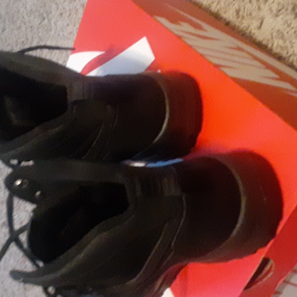 Nike Boots (Manoadome) - Picture 3 of 4